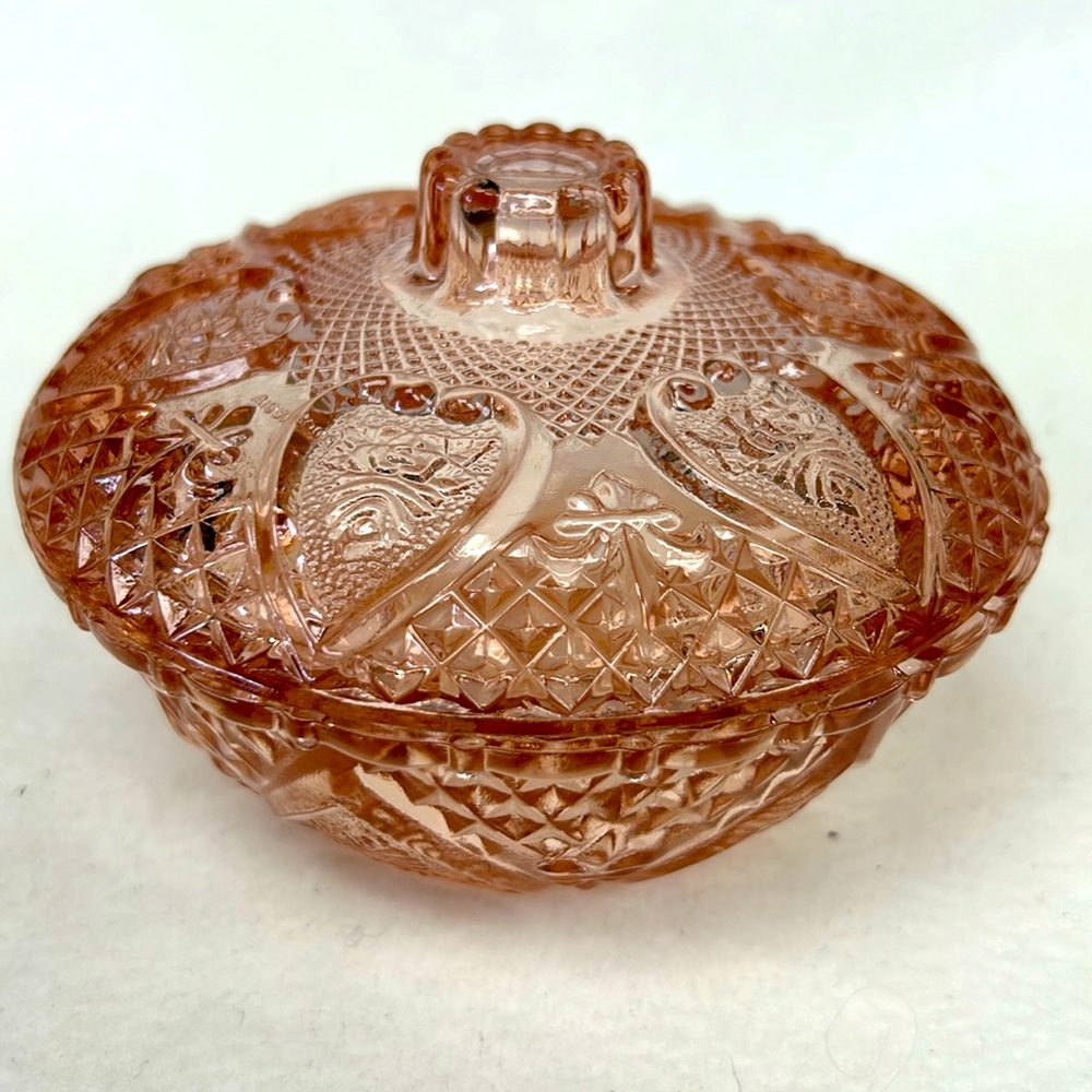 Vintage KIG INDONESIA pink heart design pressed glass covered candy dish